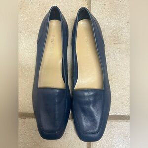 Enzo Angiolini Women’s Navy Leather Liberty Flat/ Loafer size: 9M